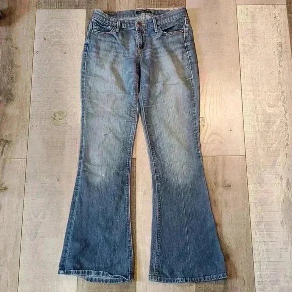 𝐆u𝐞s𝐬  𝐖o𝐦e𝐧'𝐬 𝐉e𝐚n𝐬 𝟐6𝐖x𝟑3𝐋 𝐄U𝐂 - Picture 6 of 8